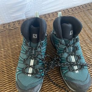 Womens Solomon hiking boots